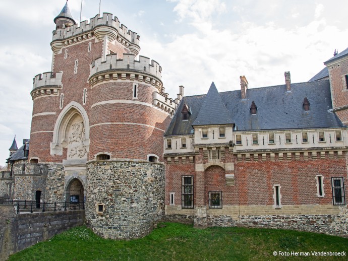 https://commons.wikimedia.org/wiki/User:Herman.vandenbroeck
